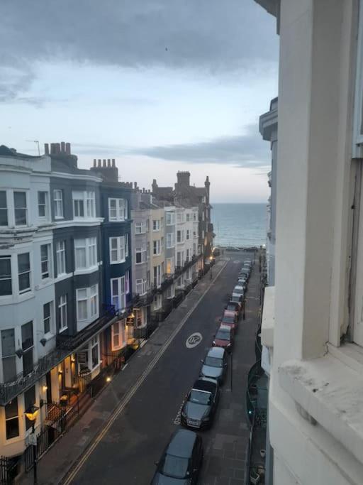 Cosy Studio Flat Moments From The Beach, Kemptown Brighton Exteriör bild